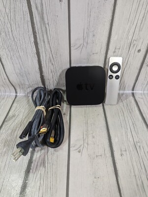 Apple TV A1427 8GB 3rd Generation HD Media Streamer w/ Remote - TESTED