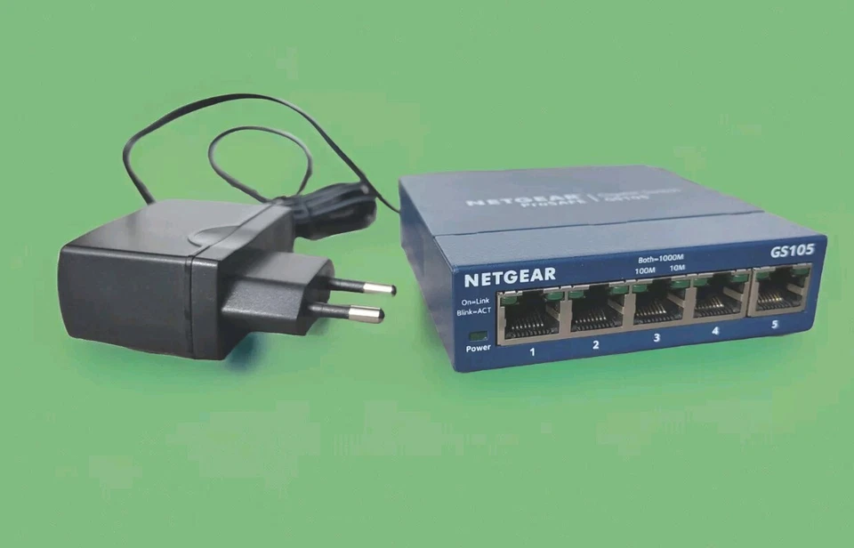 NETGEAR ProSafe Gigabit Switch GS105v5