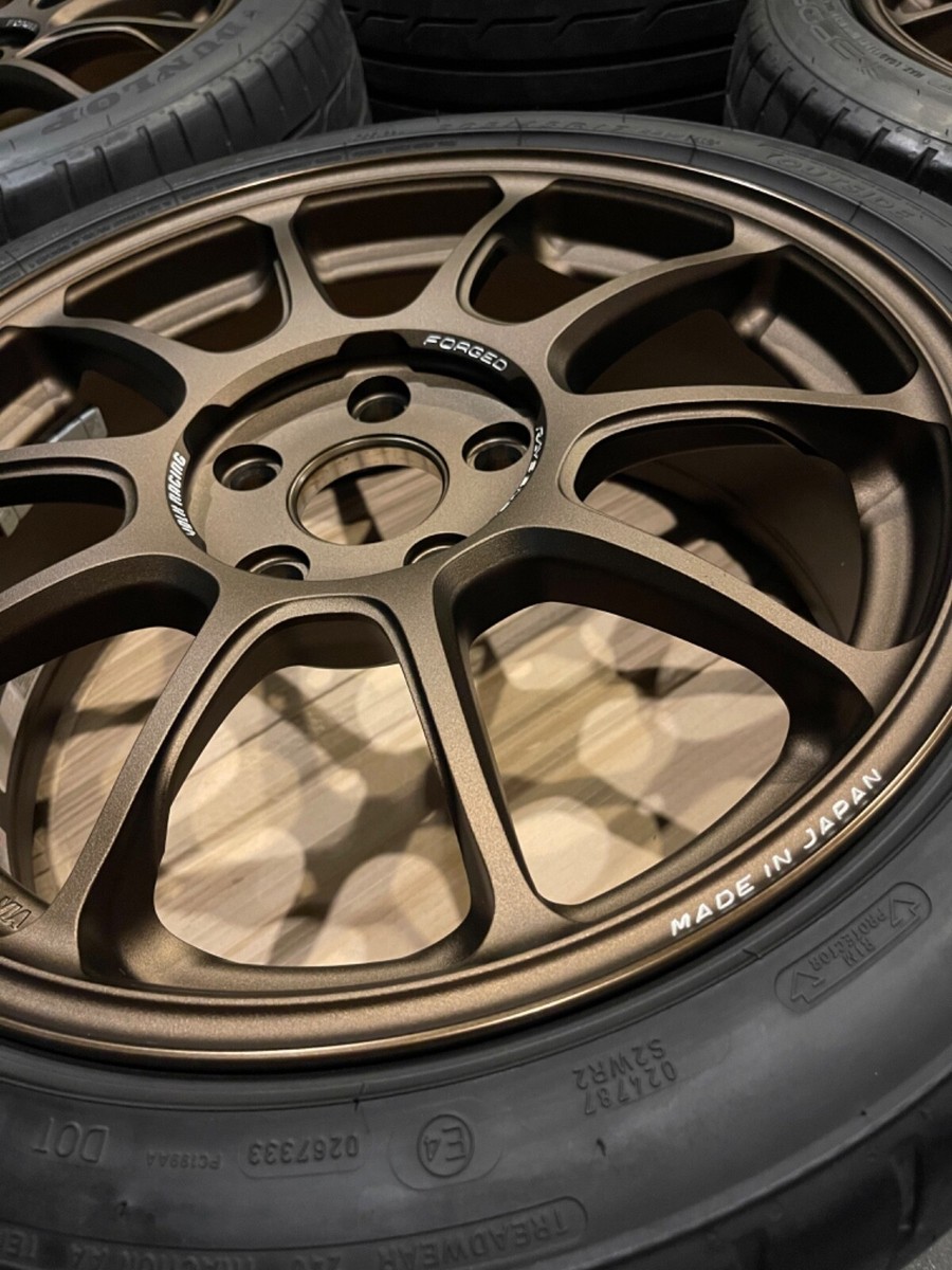 4本 RAYZ ZE40 100-5,8.5J-17 245/40R17 Volk Racing ZE40 - 17