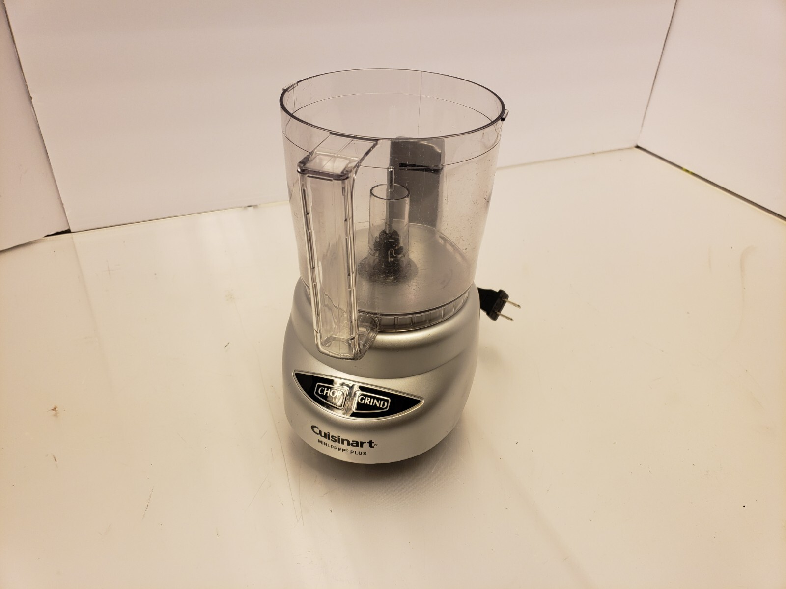Cuisinart Mini-Prep Plus 4 Cup Work Bowl Food Processor CGC-