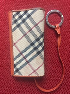 burberry key pouch