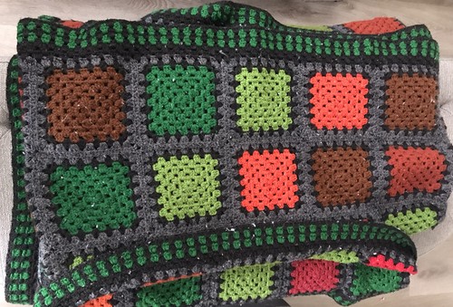 Vintage Crochet Afghan Granny Square Blanket Handmade 1970 Retro 70”x 100” - Picture 6 of 6