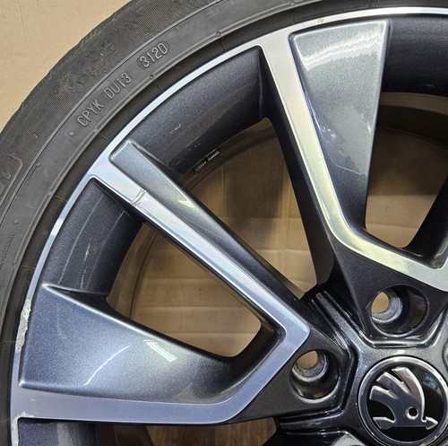 1 original Skoda Karoq Alufelge 7x18 ET45 Braga 57A601025L 57A601025D - Bild 2 von 15