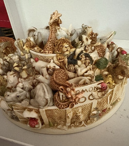 置物 Harmony Kingdom Frogberry Ivory Harmony Kingdom Figurine: Ivory Tower - Etsy