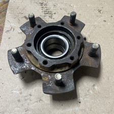 89-98 Geo Tracker Front Wheel Hub 89-98 Geo Tracker Front Wheel Hub