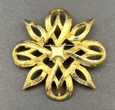 Vtg Gold Tone Textured Starburst Brooch Openwork Flower Pin MCM Style