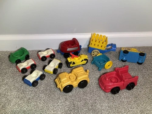 vintage Fisher Price LITTLE PEOPLE LOT  Vehicles Car & More
