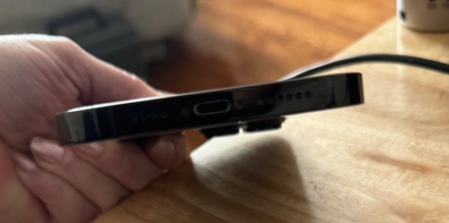 Apple iPhone 14 Pro Max - 128 Go - Noir sidéral (AT&T) - Photo 8 sur 9