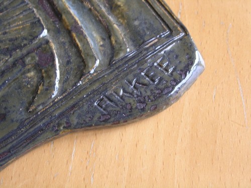 Cabeza de cono de azulejo colgante de cerámica de estudio de colección jeroglífico egipcio firmado arkee - Imagen 5 de 12