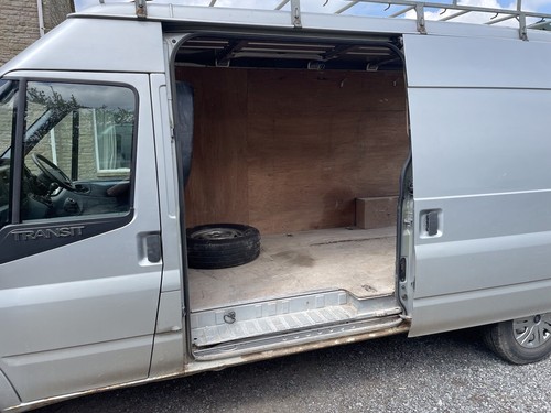 Ford Transit T350 2.4 Tdci RWD Trend - Picture 6 of 9
