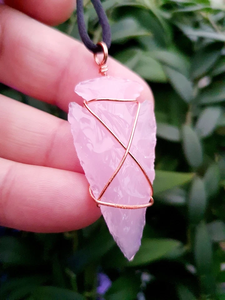 Collar Colgante Punta de Flecha Opalita Rosa Potente Gema Argonón Peruano Joyería Foto 3 de 4