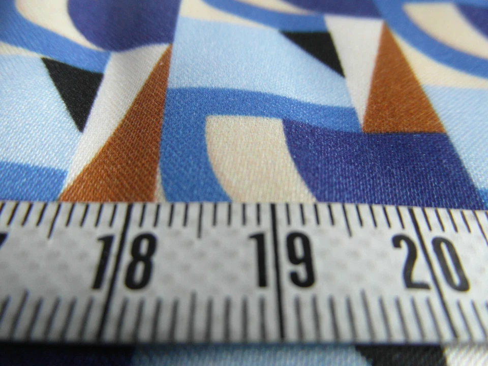 Viscosestoff Satin 100%Viscose schöner Blusenstoff in blau-creme 1,40 x 0,50Mtr - Bild 3 von 4