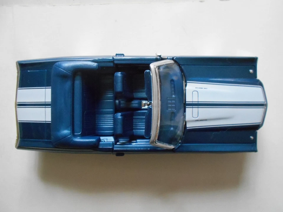 Welly Premium Edition 1971 Chevrolet Chevelle 22454 Die Cast Metal Car - Image 2 of 4