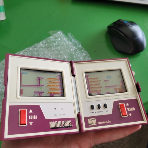 Mario Bros. Game and Watch Nintendo 1983 Tested Working MW-56 Retro - Picture 6 of 8