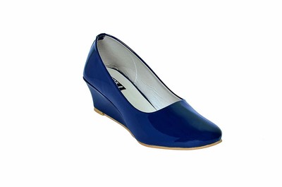 Blue Closed Toe Women Bellies Heels 