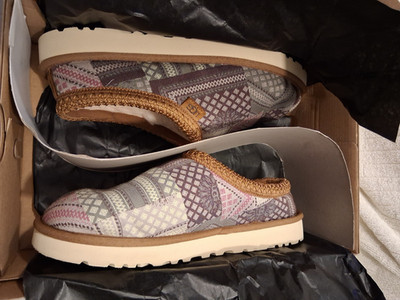 UGG Tasman Women s US 9 EU 42 Multicolor Geometric Lined Slip-On Slipper