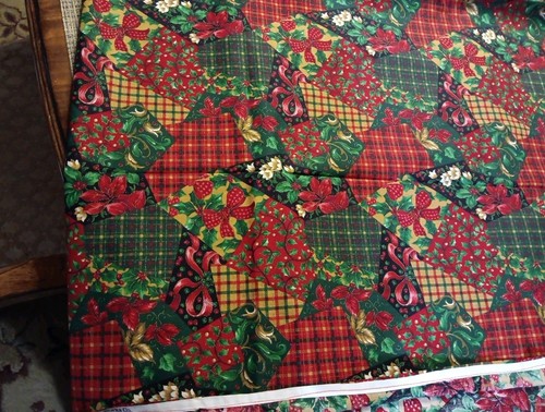 Christmas Plaids & Holly Cotton Fabric 43"W VIP Print Joan Messmore 2 Yards - Picture 2 of 3
