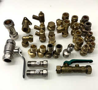 bargain lot of plumbing fittings see list/images all unused ex stock