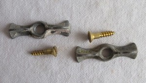 Vtg. Turn Button Latch 1 5/8” Bow Tie Cast Iron Cupboard Cabinet door pie safe