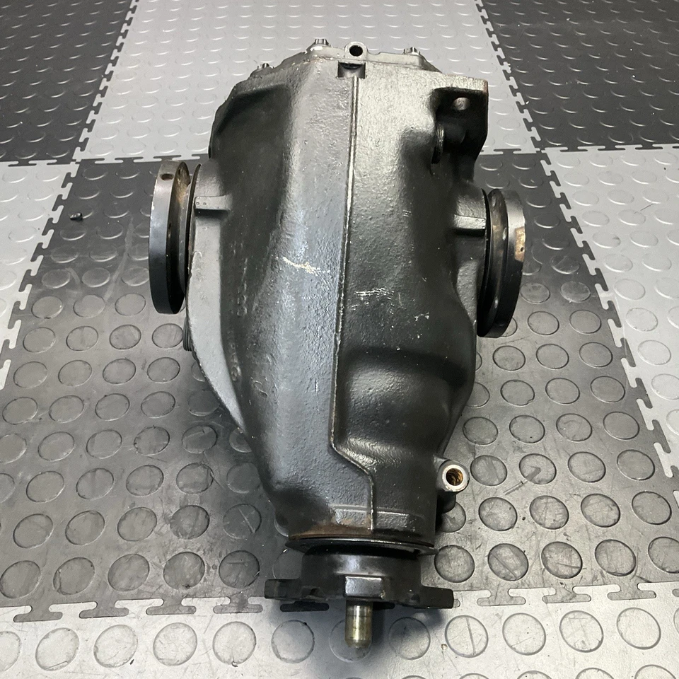 2001-2004 Mercedes Benz SLK 320 Rear Axle Differential Carrier - Imagem 3 de 4