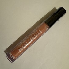 Lip Crem gloss , Coral Orange Keep It Lippy Nude Vanilla .Free Delivery