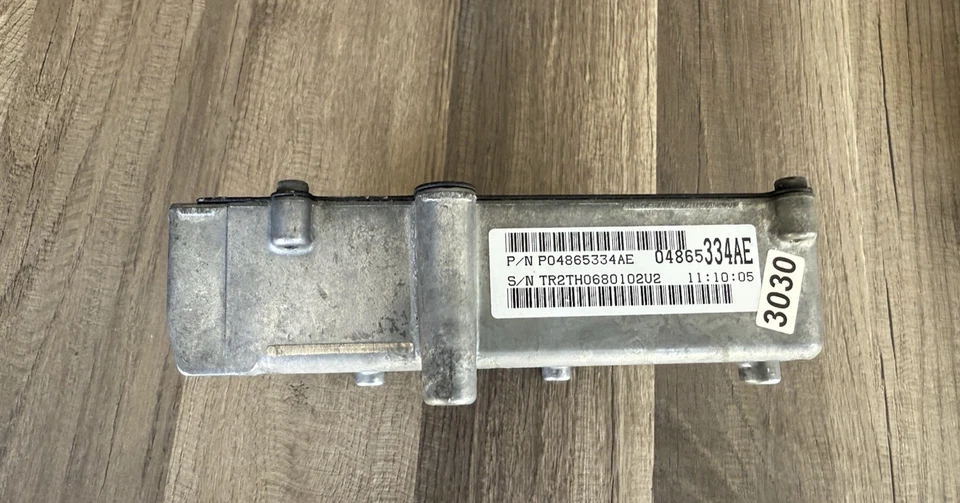 MÓDULO DE CONTROL DE TRANSMISIÓN AUTOMÁTICA PLYMOUTH PROWLER 97-02 TCM, P# 04865334AE Foto 3 de 4