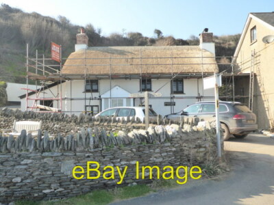 Photo - Thatching in progress - Beesands  c2019