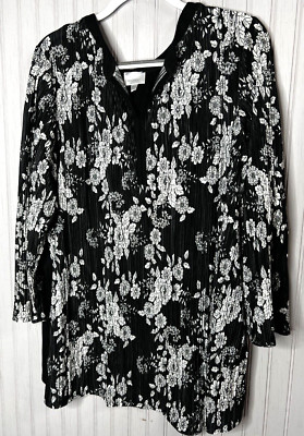Avenue Womens TOP 22 24 Black White Floral V-Neck Luxe Pullover Whimsy NEW 