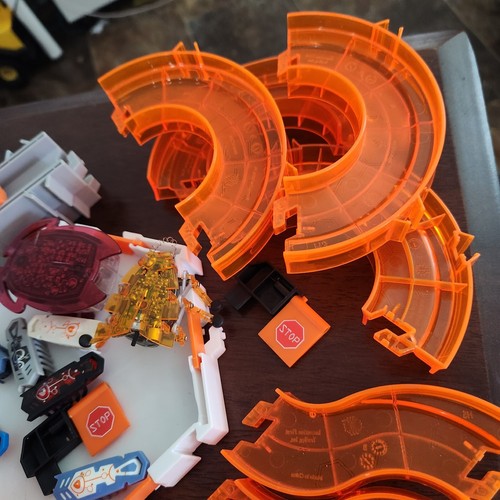 Hexbug Lot Nano Bugs Track Pieces Gatling Gun Beetles Remote Connections Pads - Picture 8 of 12