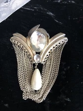 Retro Large Dangle Chained Pin