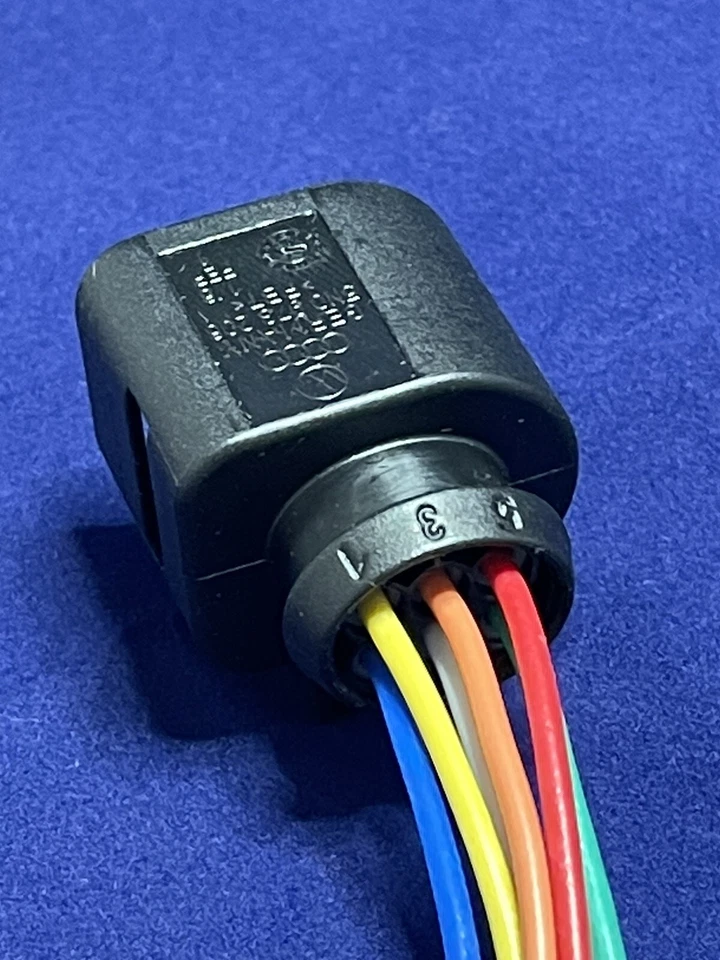 Conector de sensor de posición del acelerador OEM para Audi Q3 Quattro 2018 2,0 L Turbo Foto 3 de 3