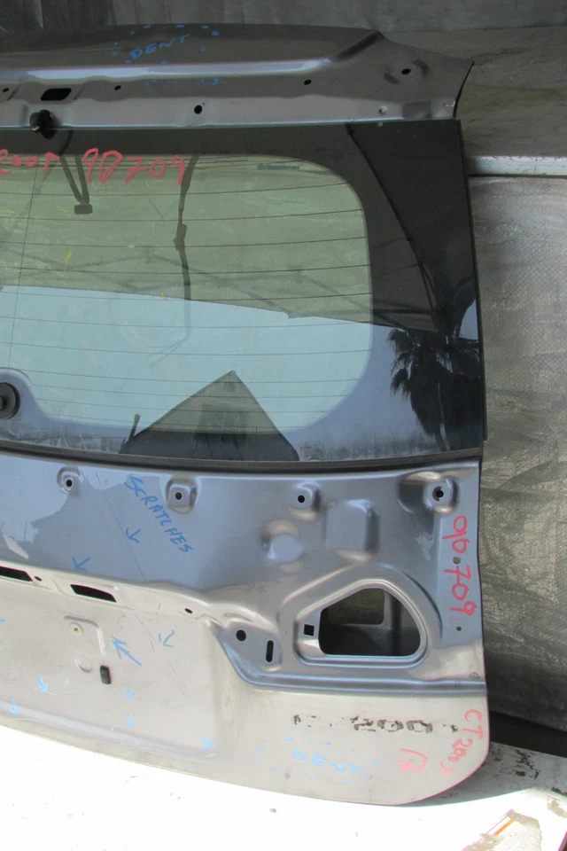 Lexus Ct200h 2011 2012 2013 2014 2015 2016 2017 puerta levadiza usada fabricante original Foto 2 de 4