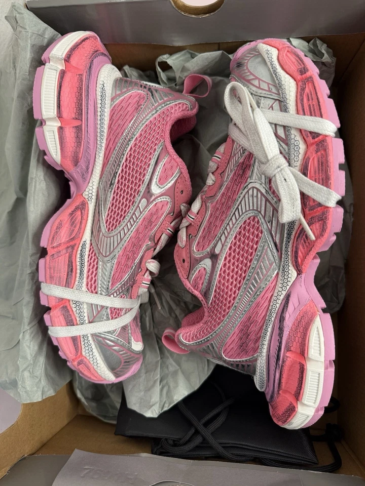 Balenciaga  3Xl Sneakers Shoes Black And White 734731 Ladies Size 38 - Image 4 of 4