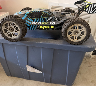 Kyosho Inferno NEO ST 3.0 1:8 4WD Nitro Off-Road Truggy RTR Blue/Black
