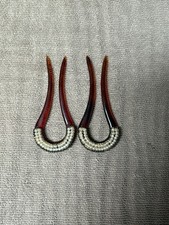 Pair of vintage 80  s style resin tortoiseshell faux pearl hair pins B3