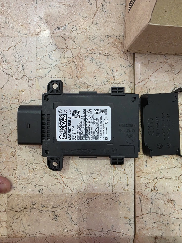 Подлинный датчик предупреждения о слепых зонах VW/Audi 4N0907566AL - Изображение 3 из 4