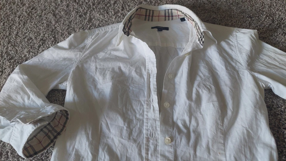 BURBERRY 女式白色正装衬衫 - M 码长袖纽扣经典 — 第 2/4 张图片