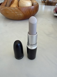 M·A·C Matte Lipstick Matte Grey Shade City Slick 3g