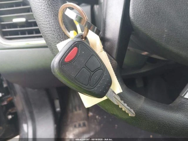 Guantera usada se adapta a: Chrysler 200 2012 grado A Foto 3 de 4