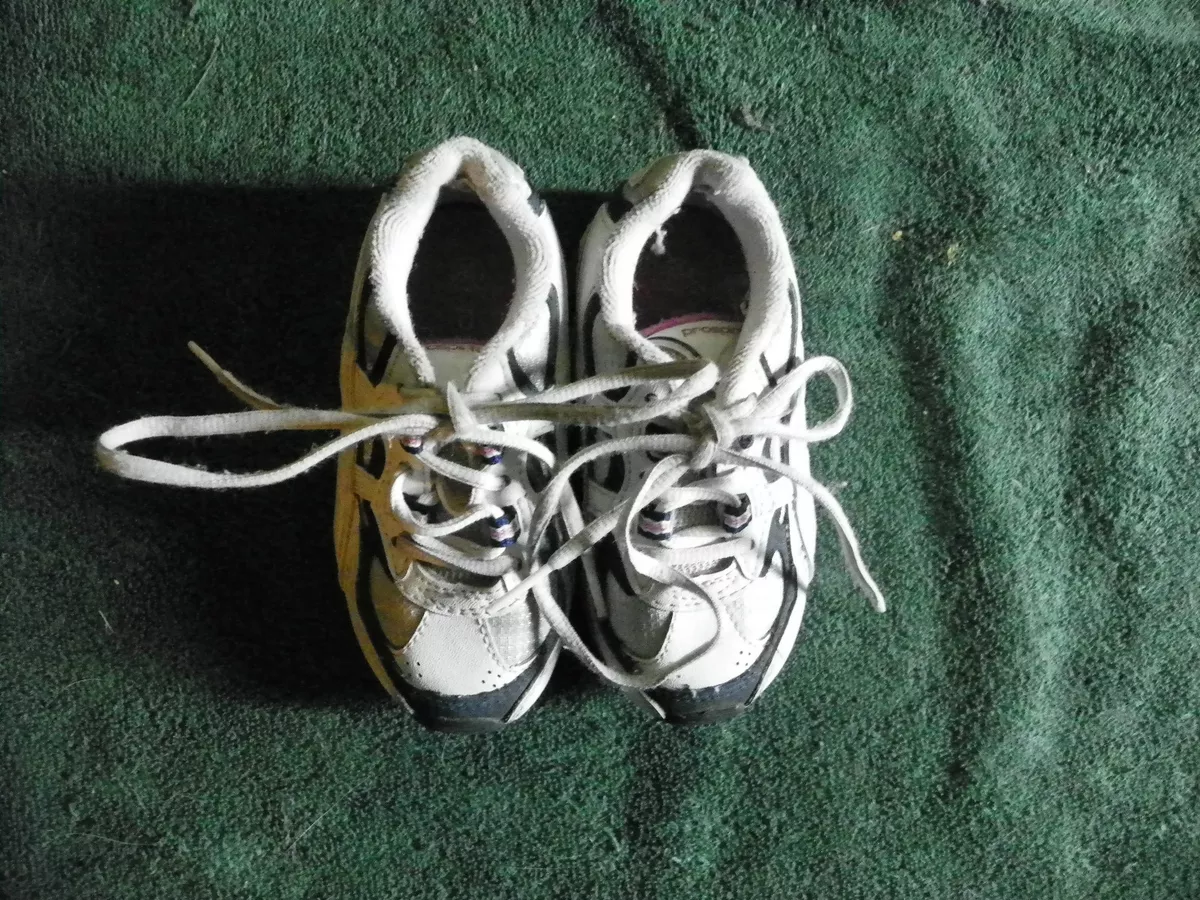 Toddler white top athletic shoes