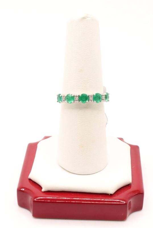 Sterling Silver 925 Single Row Emerald & Cubic Zirconia Half Eternity 8 Ring