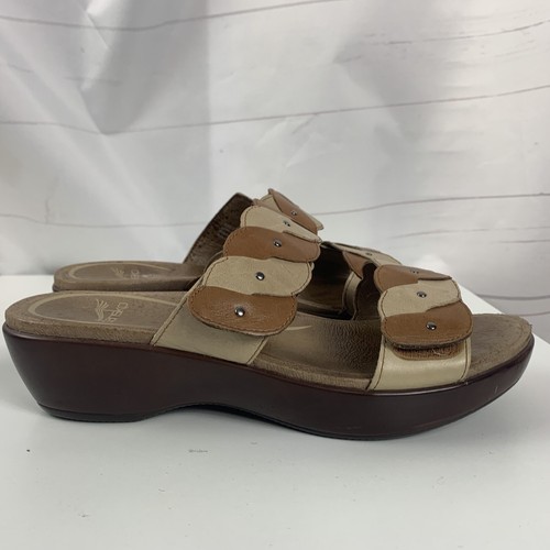 Dansko Brown Leather Wedge Sandals Size 39 / U.S. Women’s Size 8.5 - Picture 2 of 11