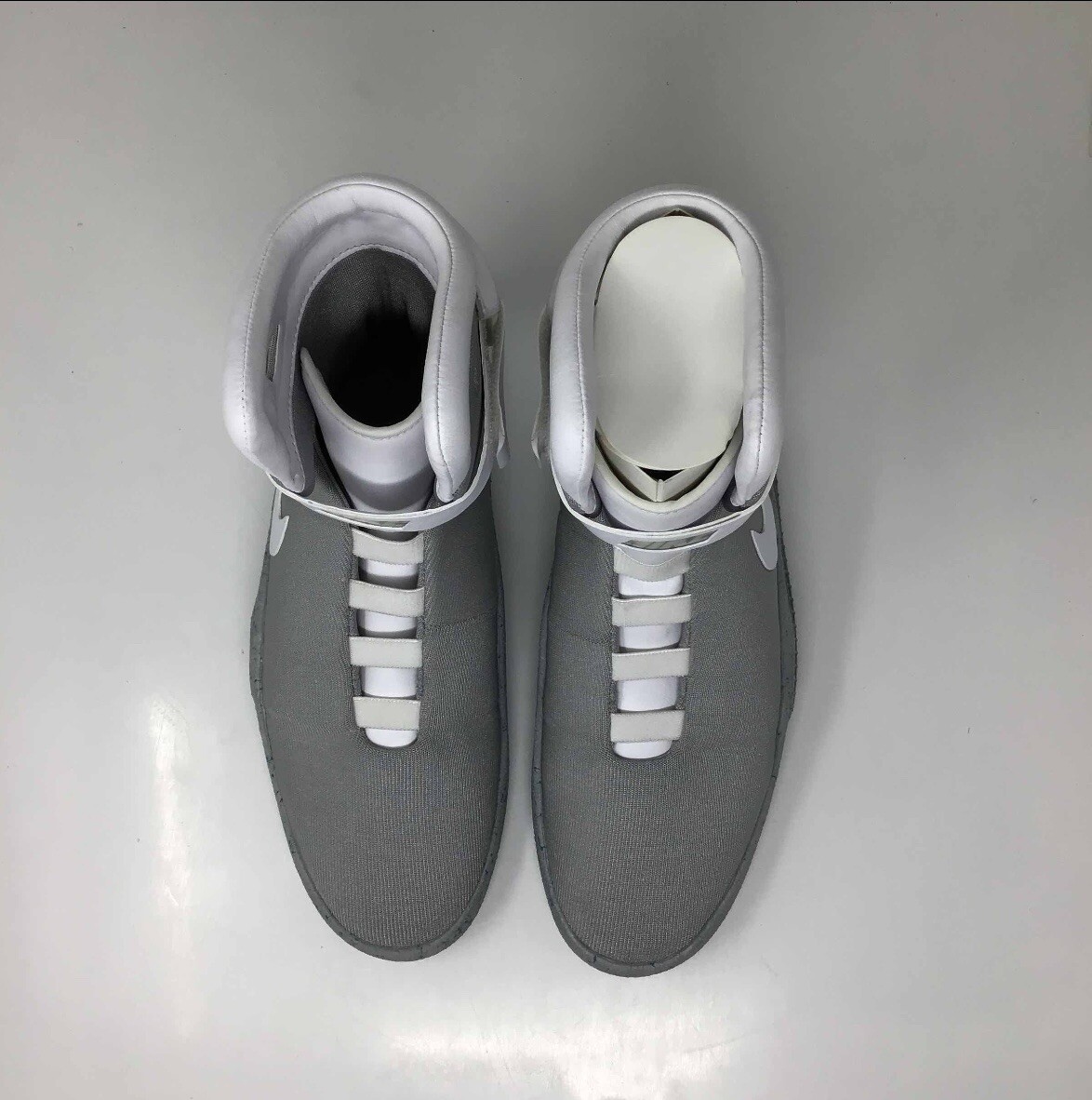 Auto Lacing Shoes Nike Mag Gif Future Nike Sneakers Nike Air Mag - Main Image