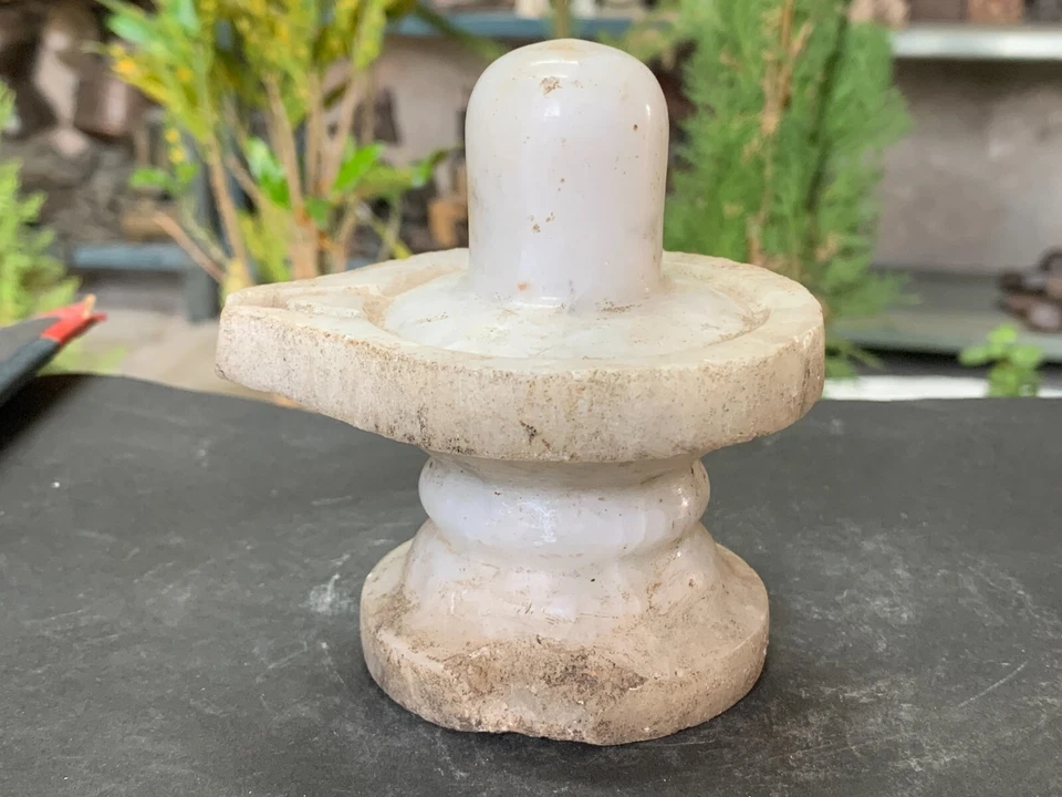 Antigua estatua de mármol tallada a mano Señor Shiva Lingam ídolo de adoración hindú Shiv Ling Foto 3 de 4