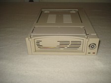 VINTAGE PC INCLOSE SCSI RACK HARD DRIVE INTERNAL WITH LID NO KEYS