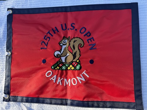 Neu Oakmont Country Club 2025 US OPEN bestickt Golf Pin Flagge rot offiziell - Bild 1 von 3