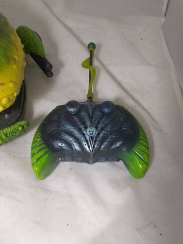 Alien Racers Remote Control Car RARE - Picture 2 of 5