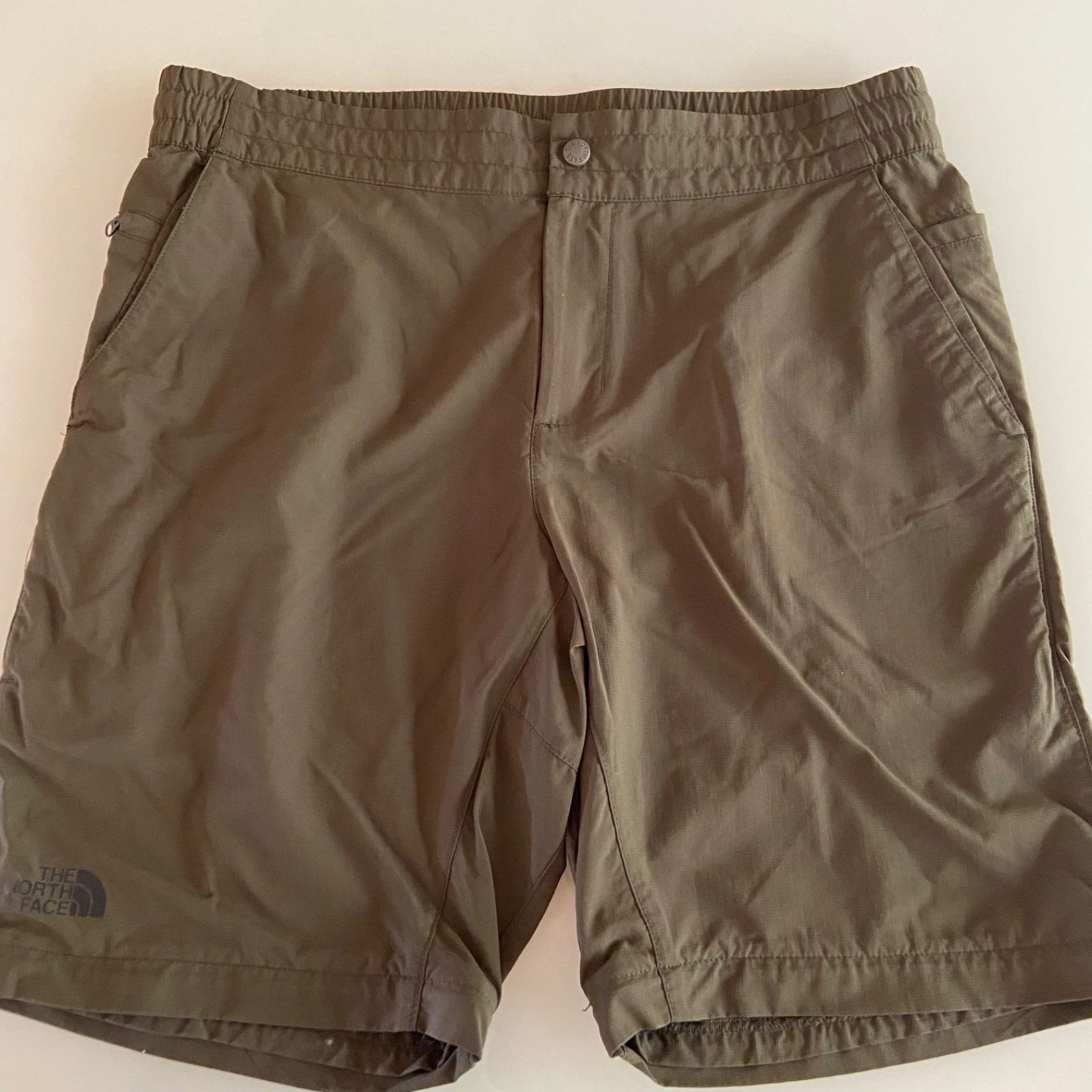 The North Face Mens Army Green Nylon Hiking Casual Shorts Fishing Trail Sz Large