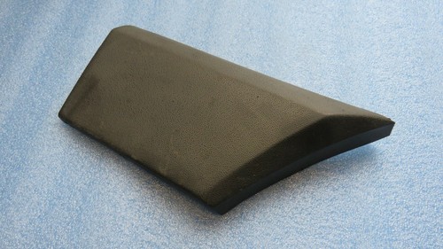 AUDI / VW PASSAT - Beplankung Kotflügel Zierleiste / VORNE RECHTS / 357853518