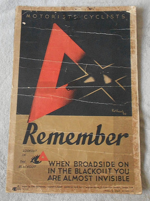 ORIGINAL-VERDUNKELUNGSPLAKAT HEIMATFRONT 2. WELTKRIEG. um 1940. 15 x 10 cm.